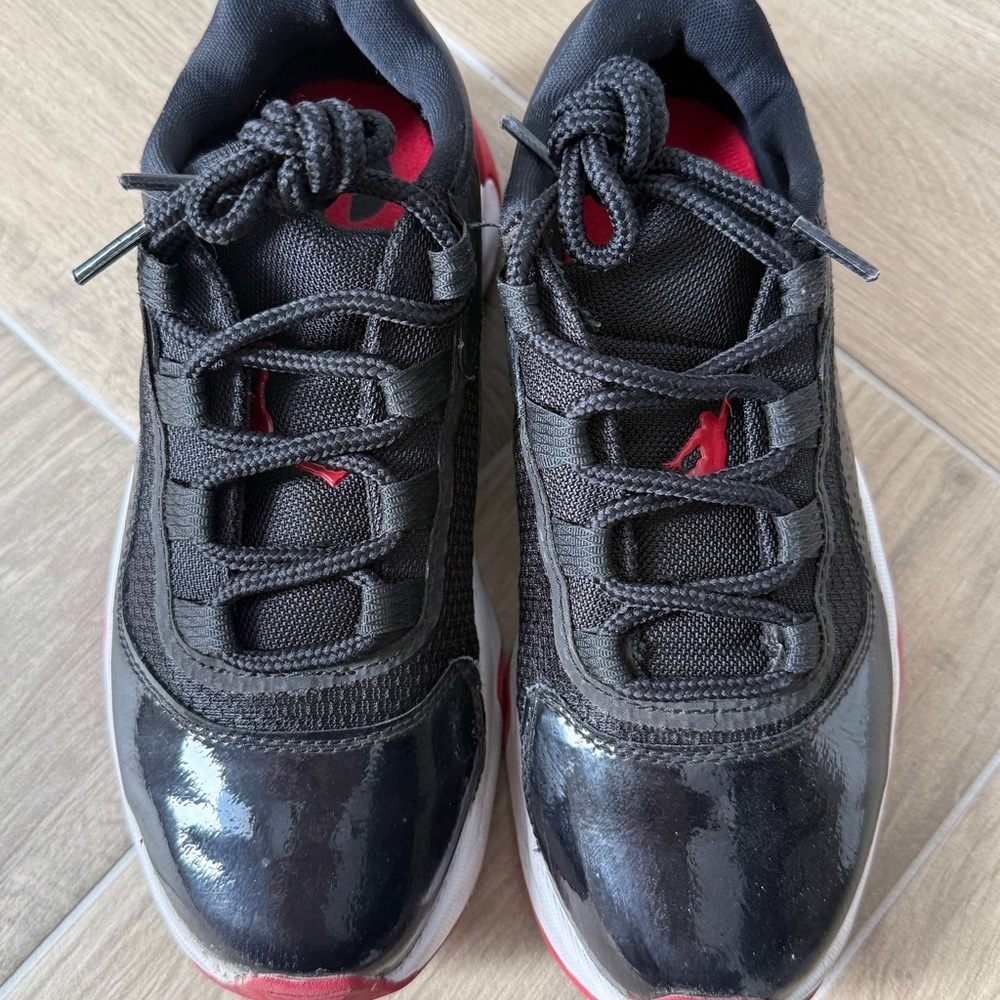 Nike Air Jordan 11 CMFT Low 'Bred' - Size 4Y